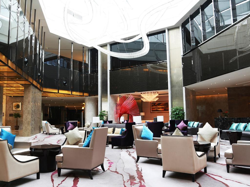 Готель Ramada Plaza Liuzhou Liudong Екстер'єр фото